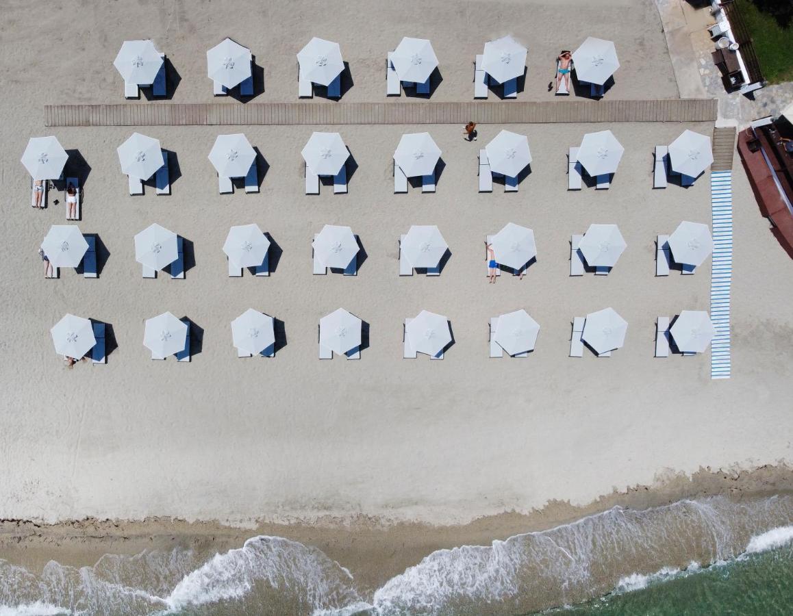 Hotel Golden Sun Néa Meságkala Esterno foto