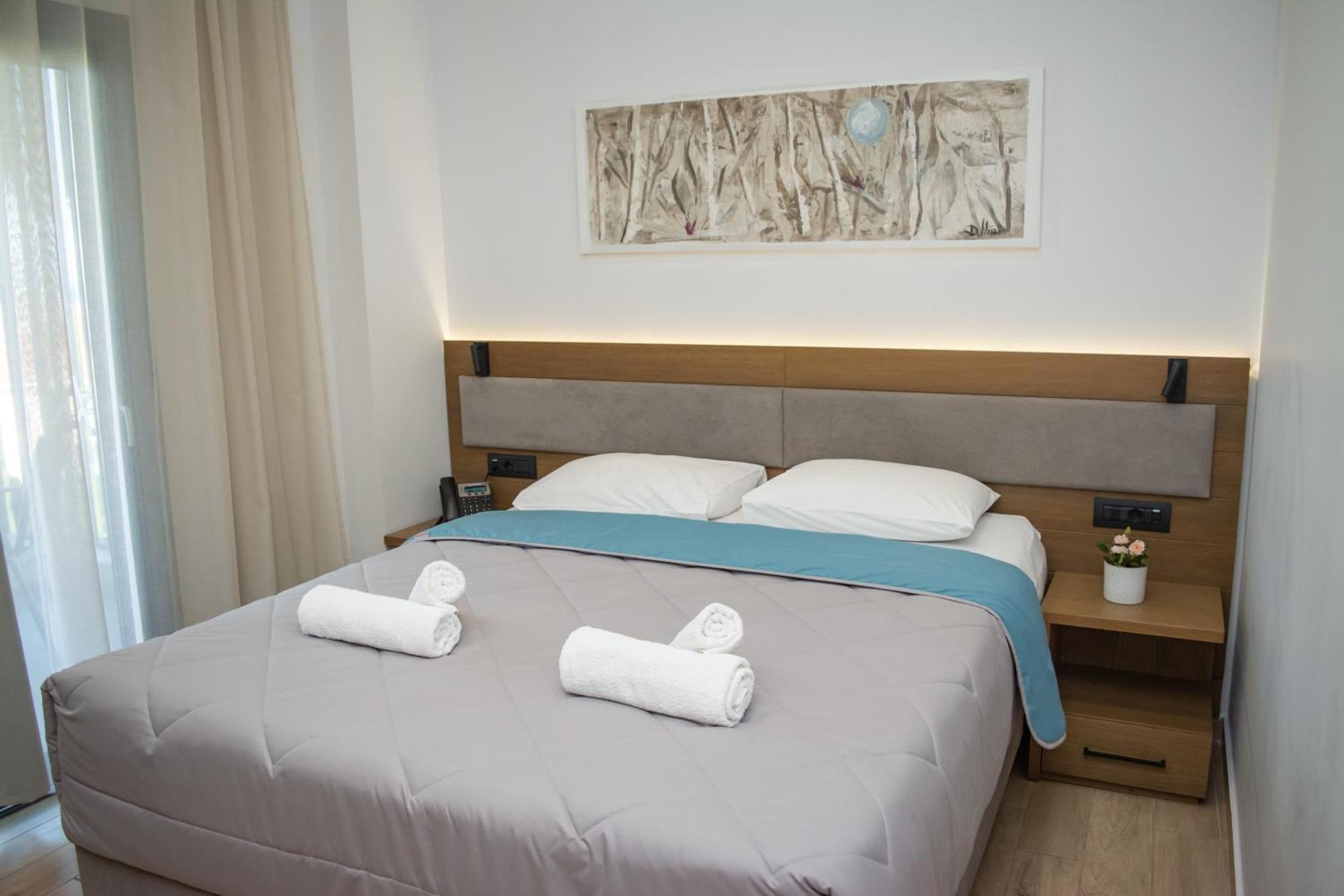 Hotel Golden Sun Néa Meságkala Esterno foto